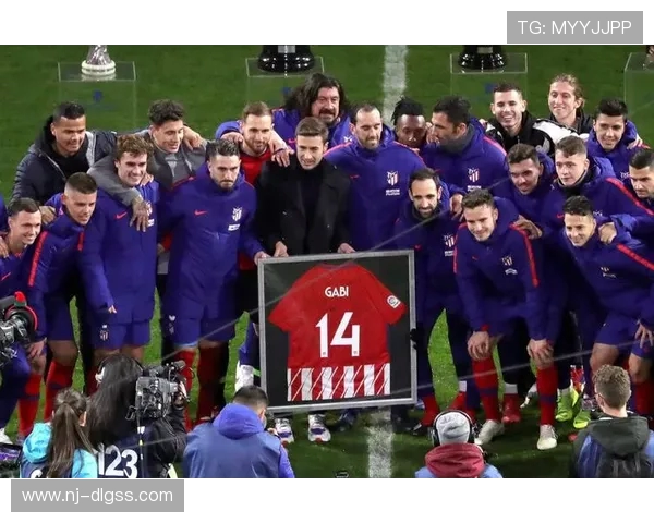 卢森堡足球队迎战西班牙人队期待精彩对决与激情碰撞